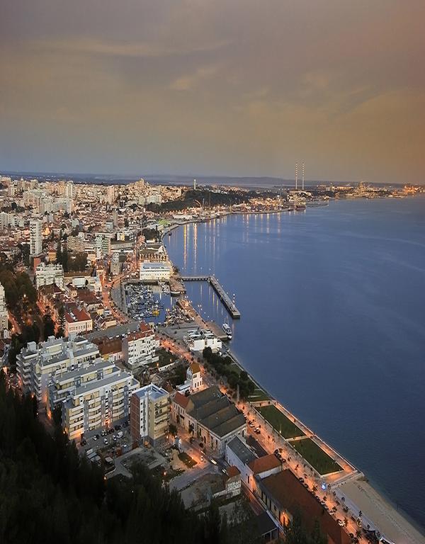 Sea And Marina View Apartment Setubal Ngoại thất bức ảnh